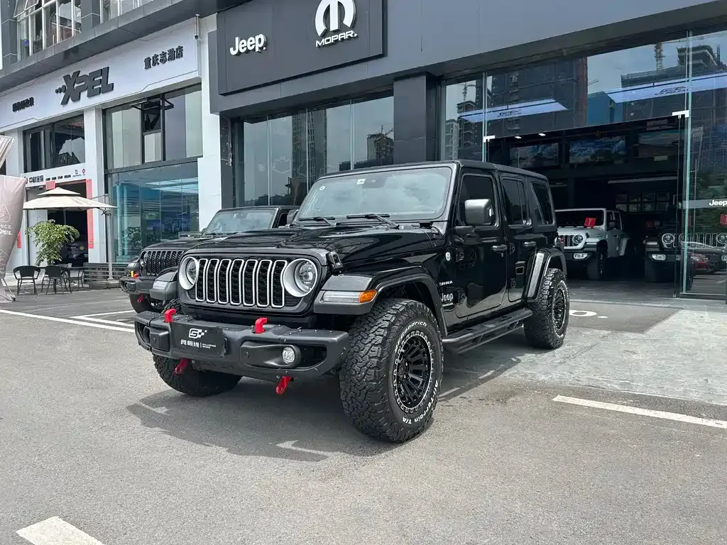 Jeep Wrangler — фото 1
