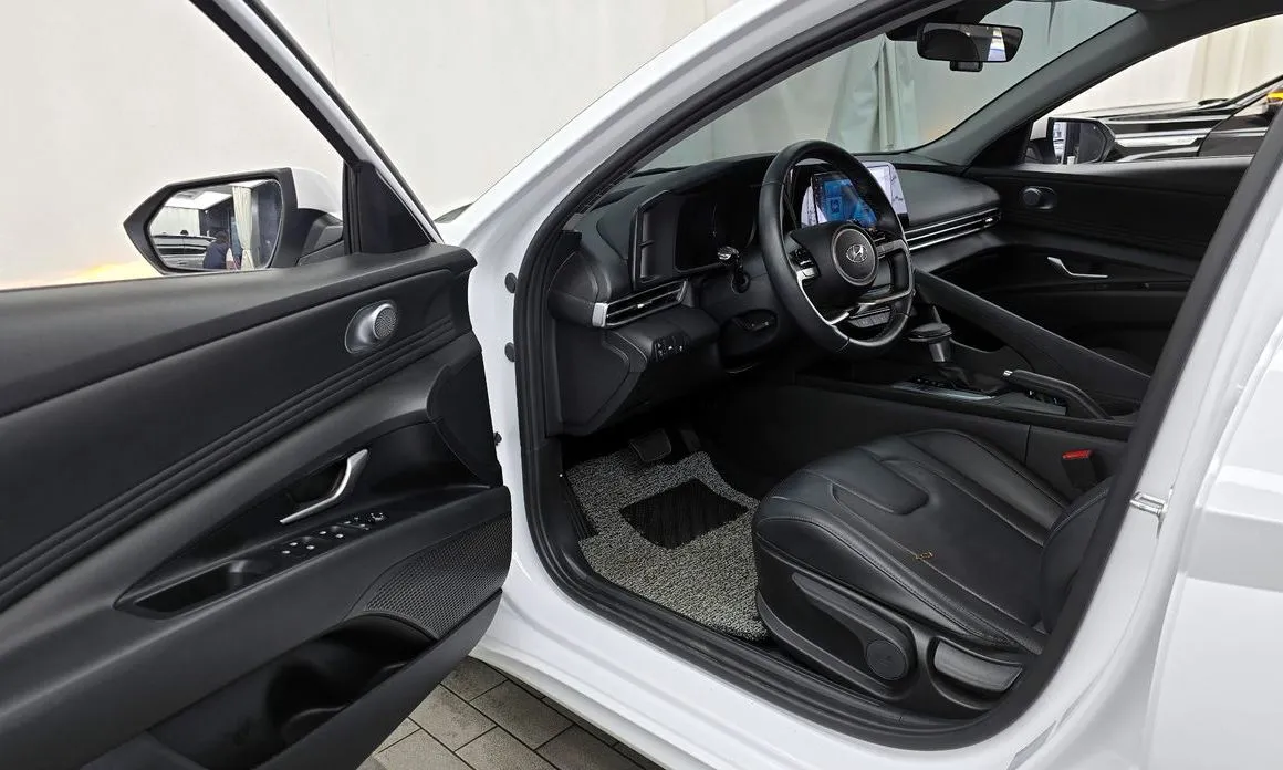 Hyundai AVANTE 2021 из KR, фото 5