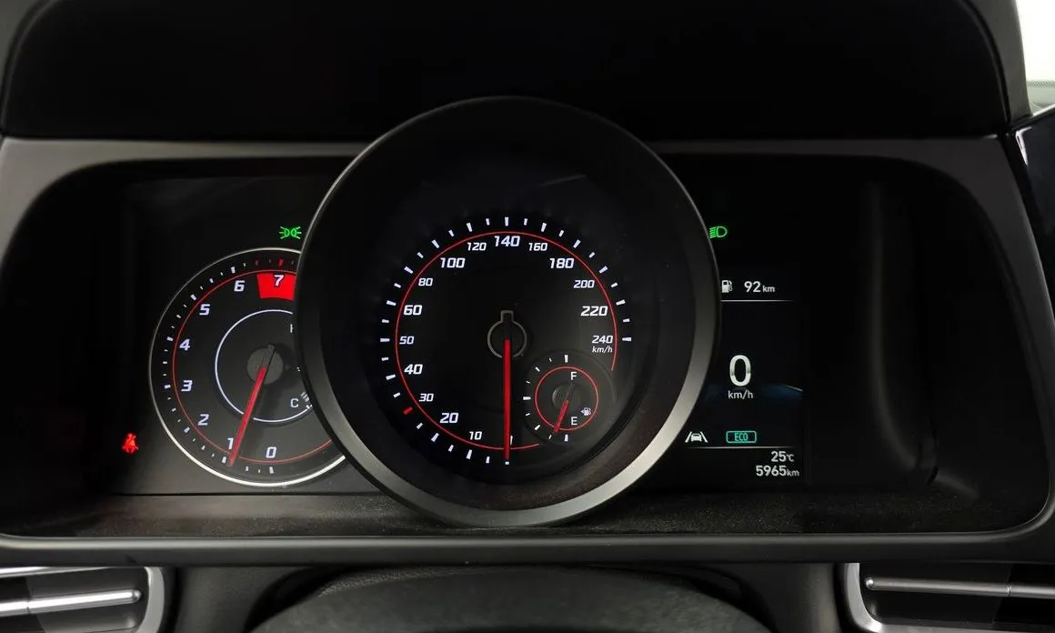 Hyundai AVANTE 2021 из KR, фото 8