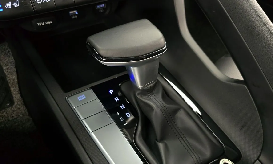 Hyundai AVANTE 2021 из KR, фото 10