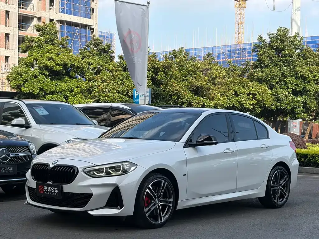 BMW 1 Series — фото 1
