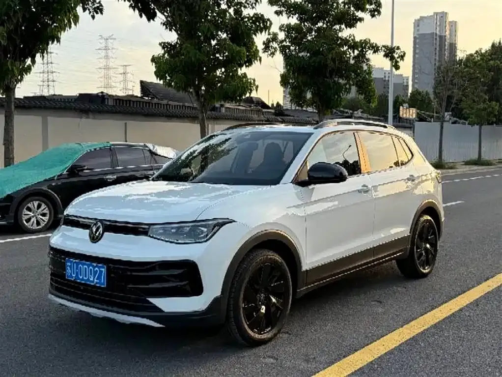 Volkswagen Tharu — фото 1