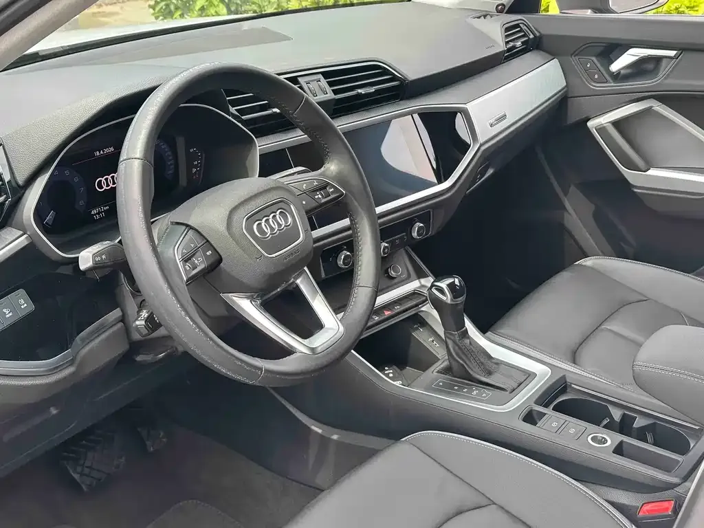 Audi Q3 — фото 4