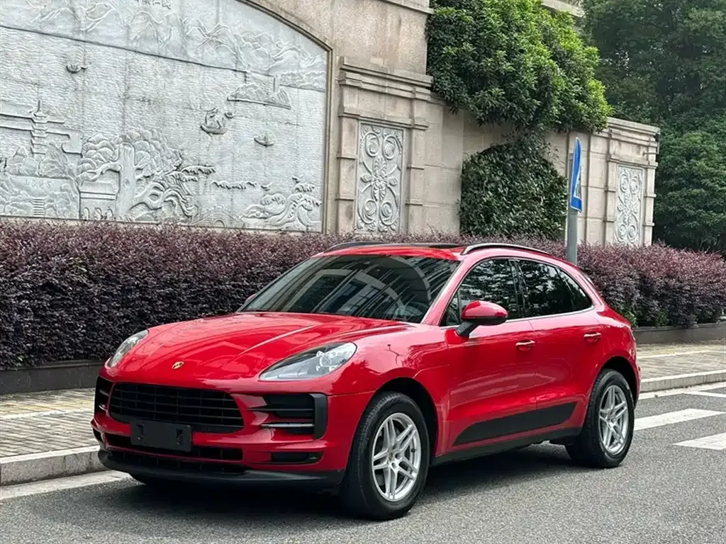 Porsche Macan — фото 1