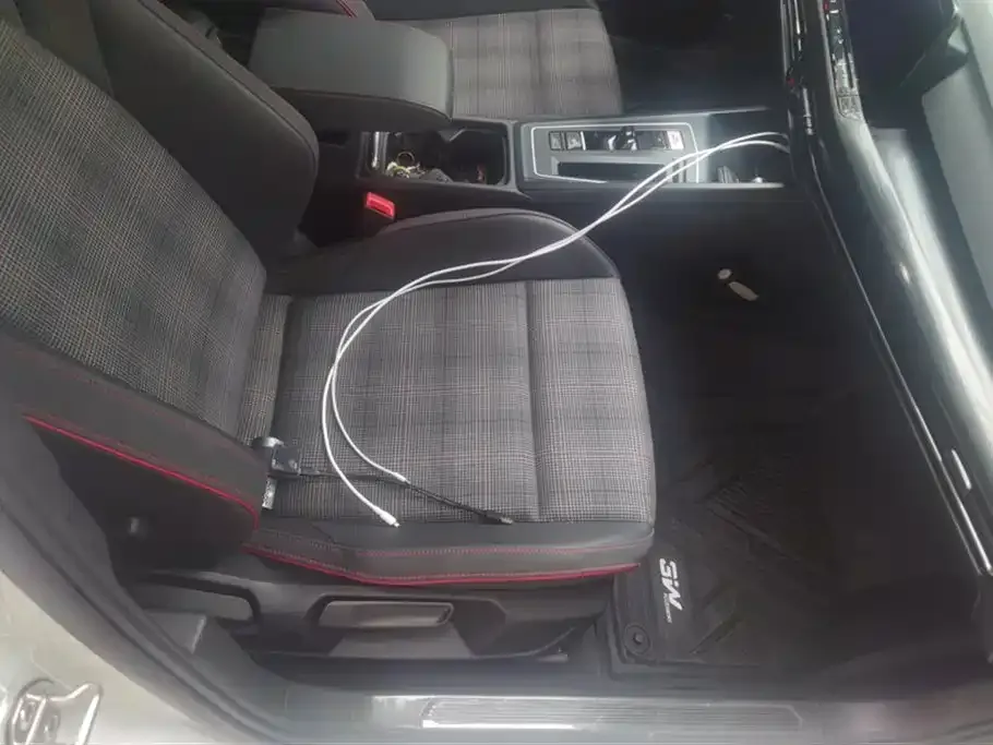 Volkswagen Golf GTI 2021 из CN, фото 8