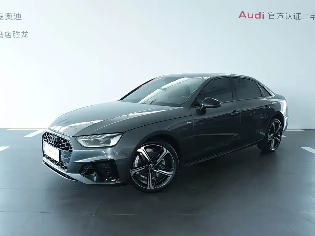 Audi A4L — фото 1