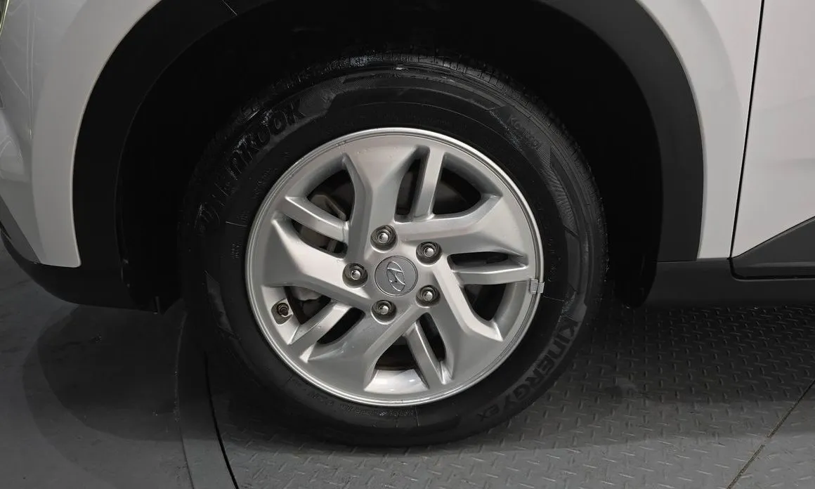 Hyundai Venue 2022 из KR, фото 4