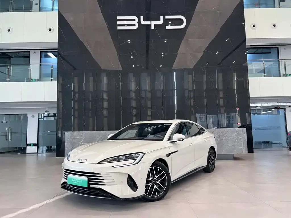 BYD Seal 07 DM-i — фото 1