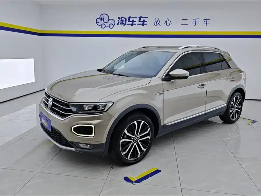 Volkswagen T-Roc — фото 1