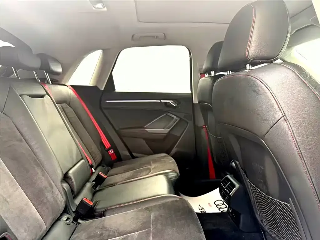 Audi Q3 2021 из CN, фото 3
