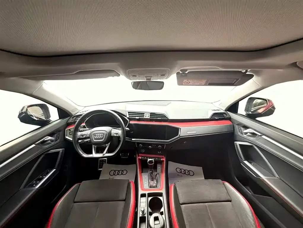 Audi Q3 2021 из CN, фото 4