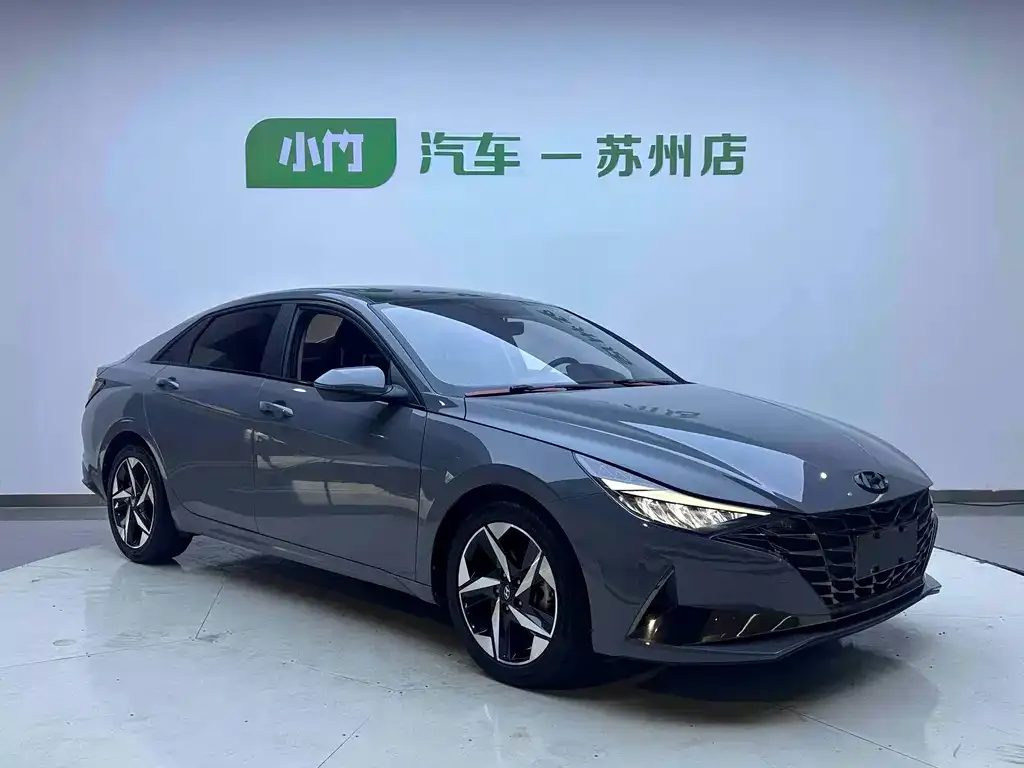 Hyundai Elantra — фото 3