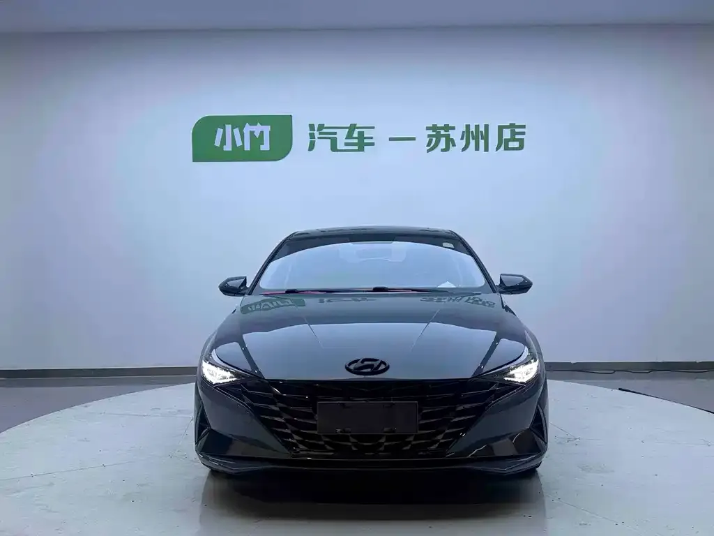 Hyundai Elantra — фото 2