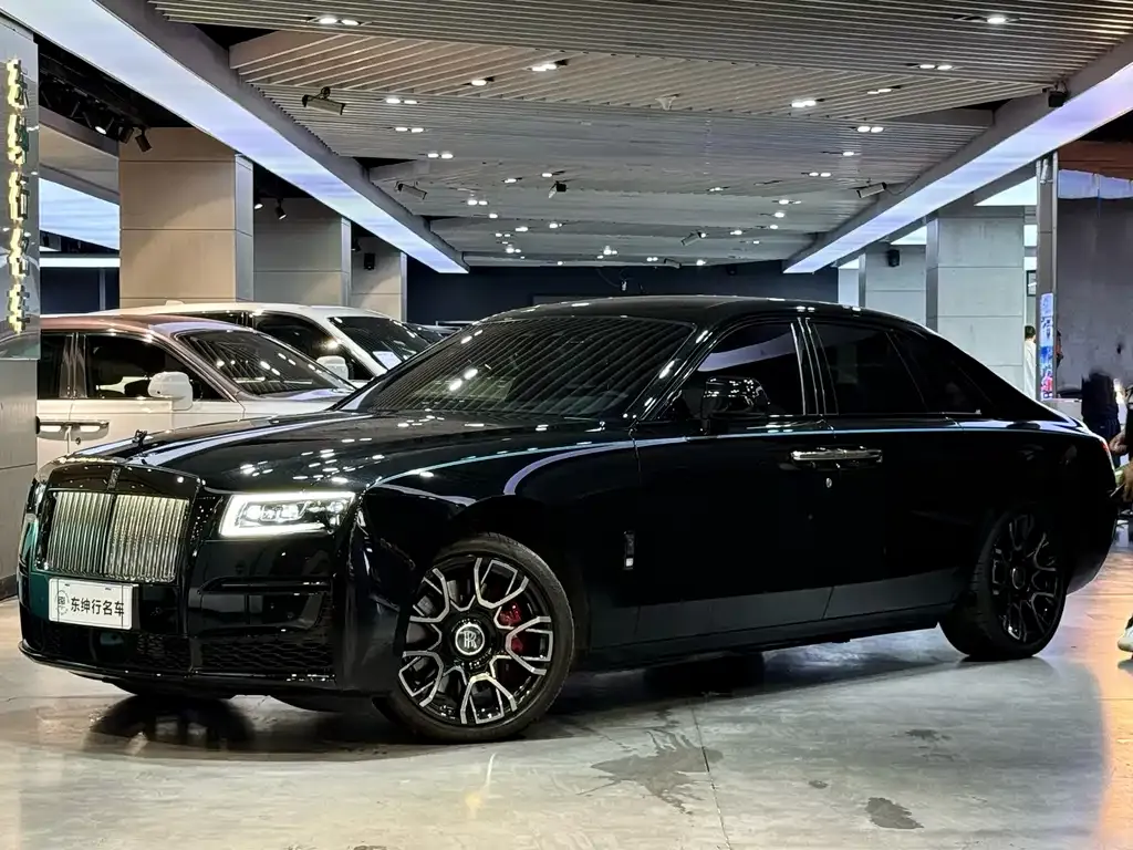 Rolls-Royce Ghost — фото 1