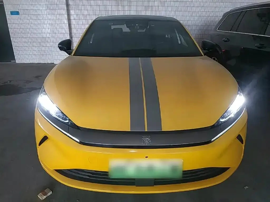 BYD Qin L — фото 10