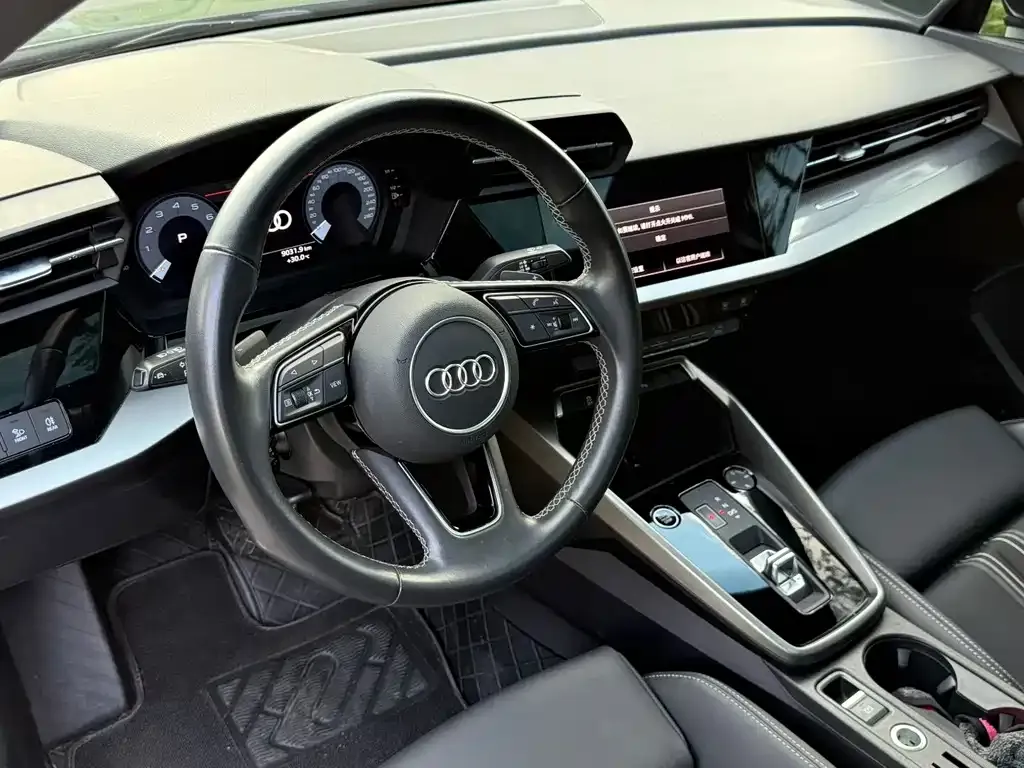 Audi A3 — фото 2
