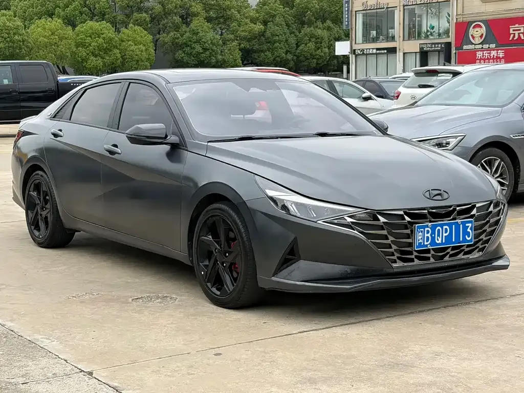 Hyundai Elantra — фото 2