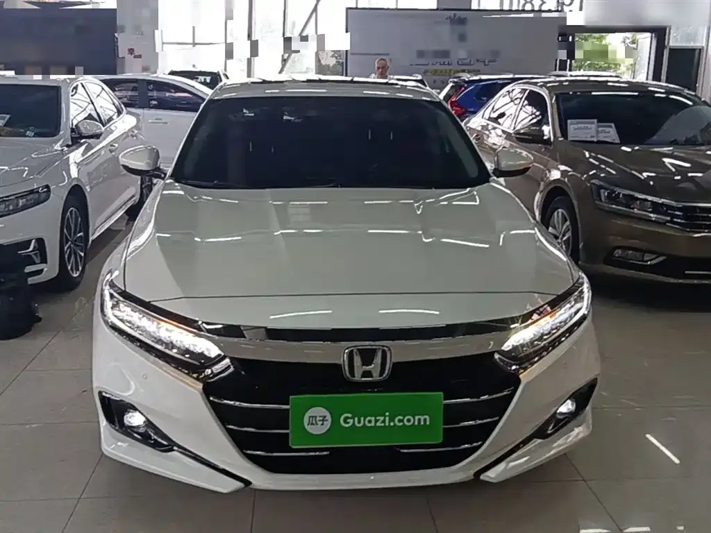 Honda Accord — фото 3
