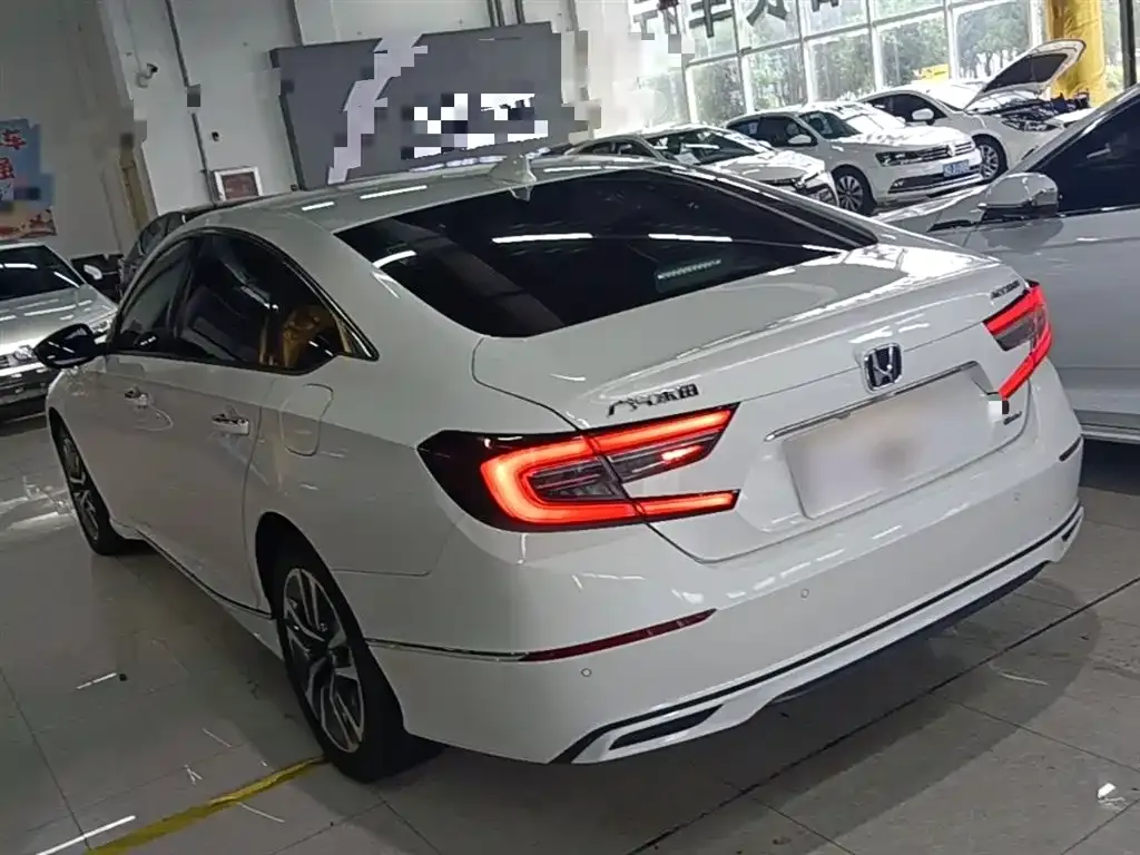 Honda Accord — фото 5