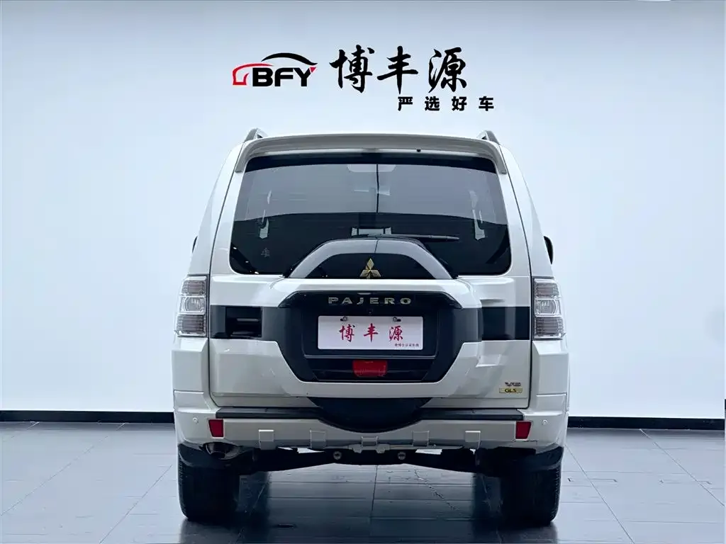 Mitsubishi Pajero (Import) 2024 из CN, фото 7