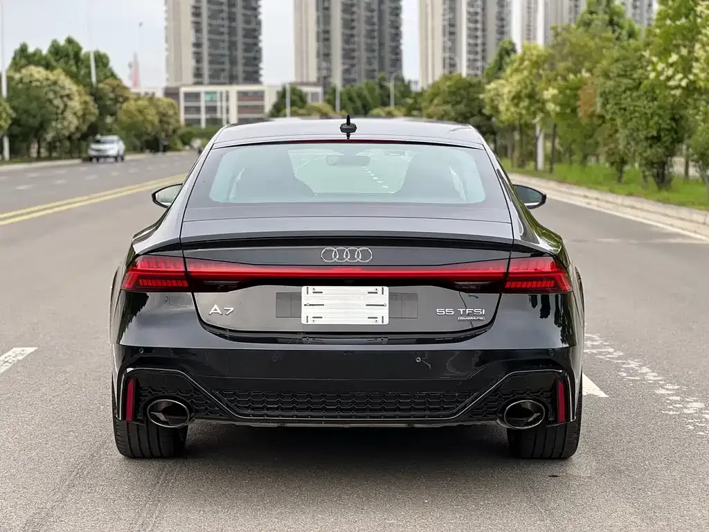 Audi A7 — фото 8