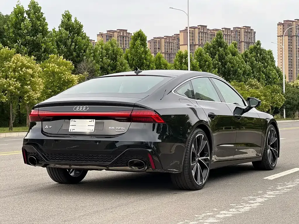 Audi A7 — фото 10