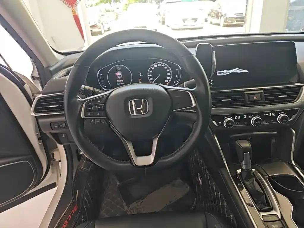 Honda Accord — фото 6