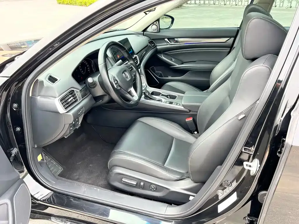 Honda Accord — фото 5