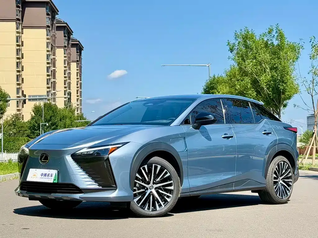 Lexus RZ