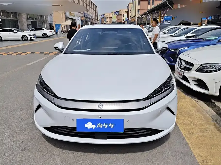 BYD Qin L — фото 10