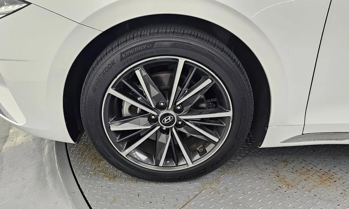 Hyundai Grandeur 2023 из KR, фото 7