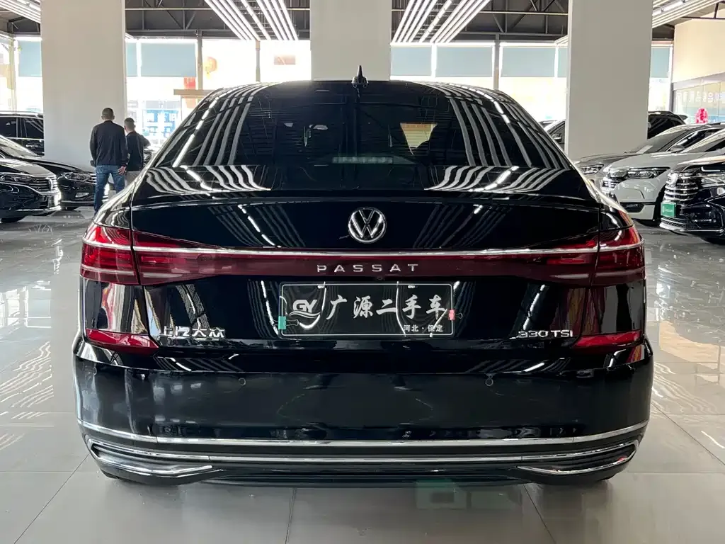 Volkswagen Passat — фото 6