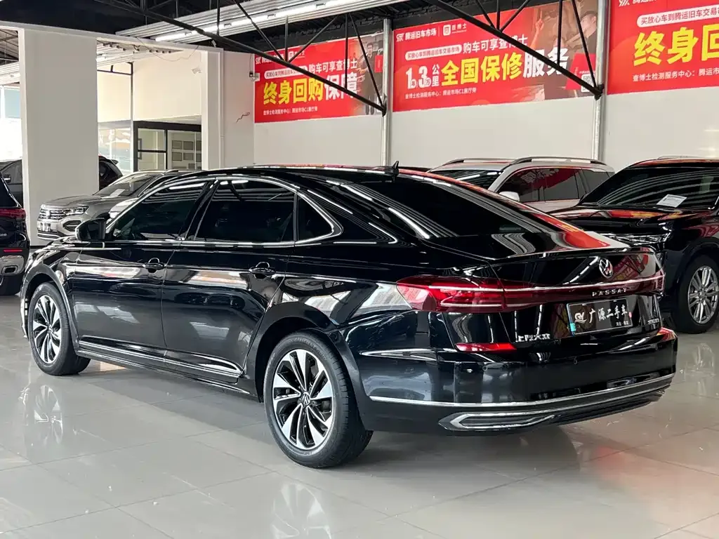 Volkswagen Passat — фото 7