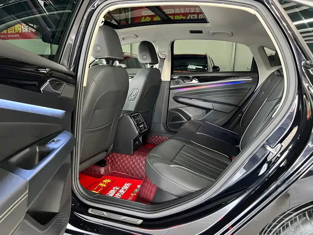 Volkswagen Passat — фото 10