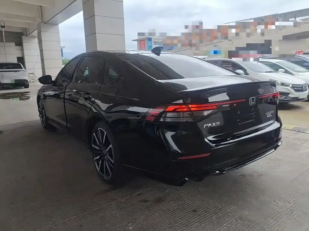 Honda Accord — фото 4