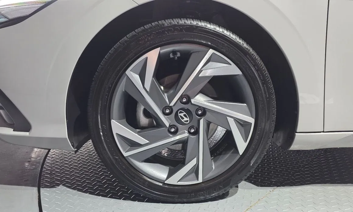 Hyundai AVANTE 2024 из KR, фото 5