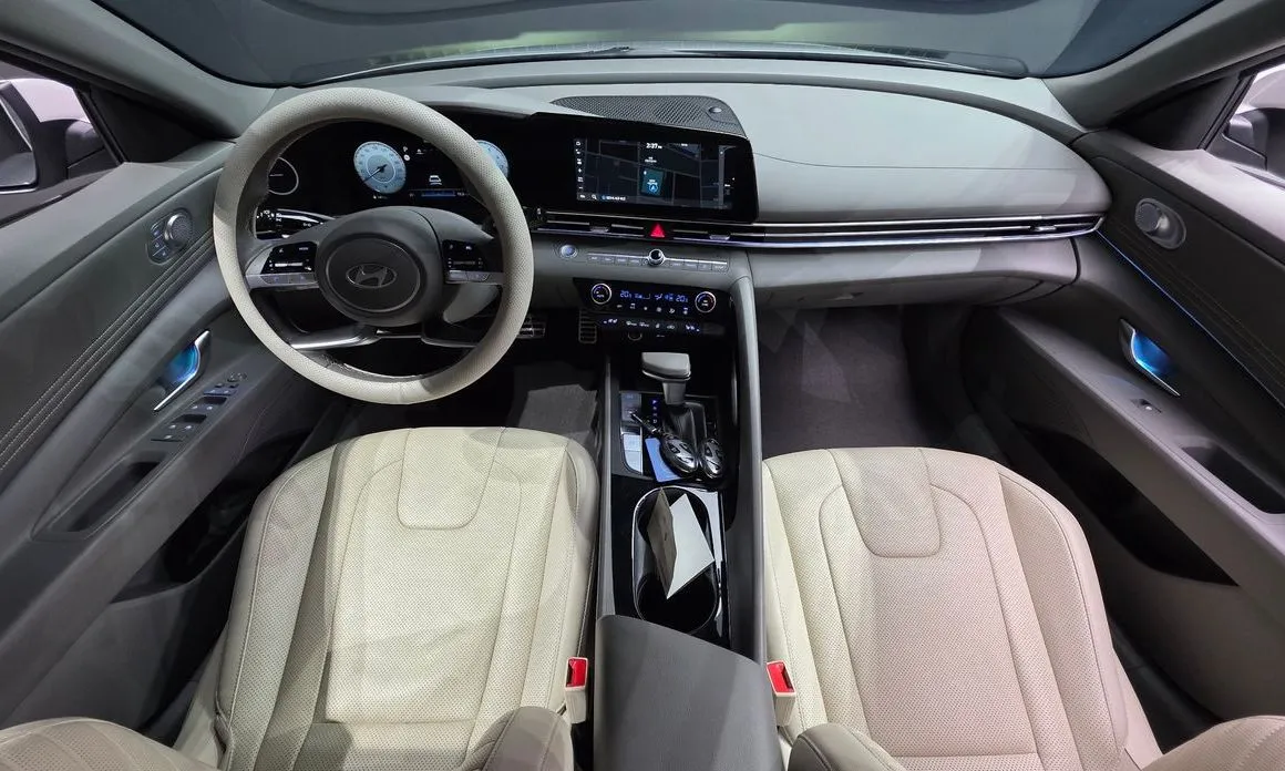 Hyundai AVANTE 2024 из KR, фото 6
