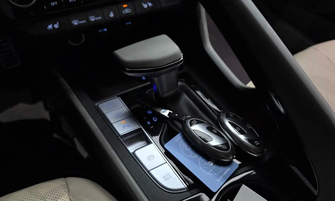 Hyundai AVANTE 2024 из KR, фото 3