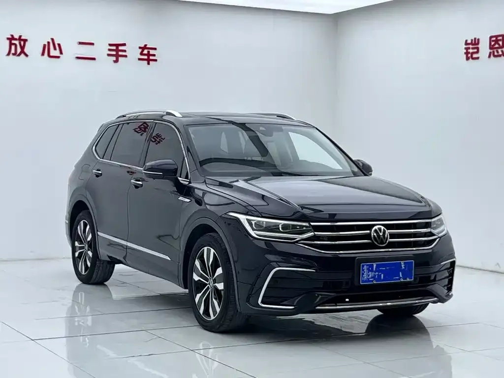 Volkswagen Tiguan L — фото 6