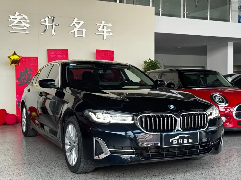 BMW 5 Series — фото 1
