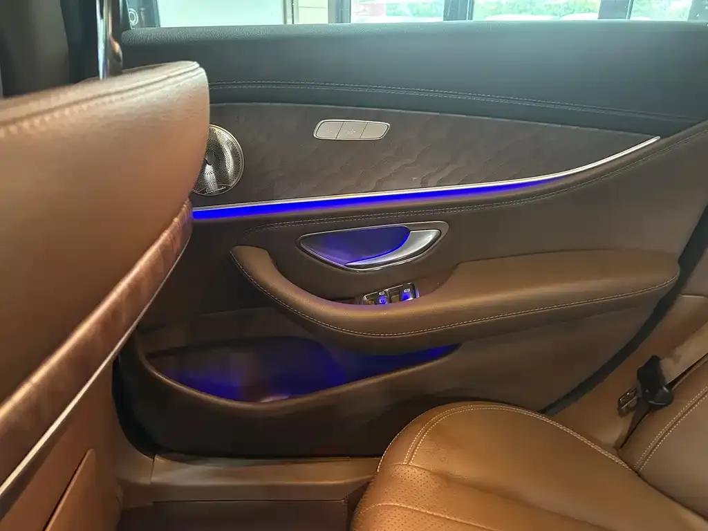 Mercedes-Benz E-Class 2021 из CN, фото 8