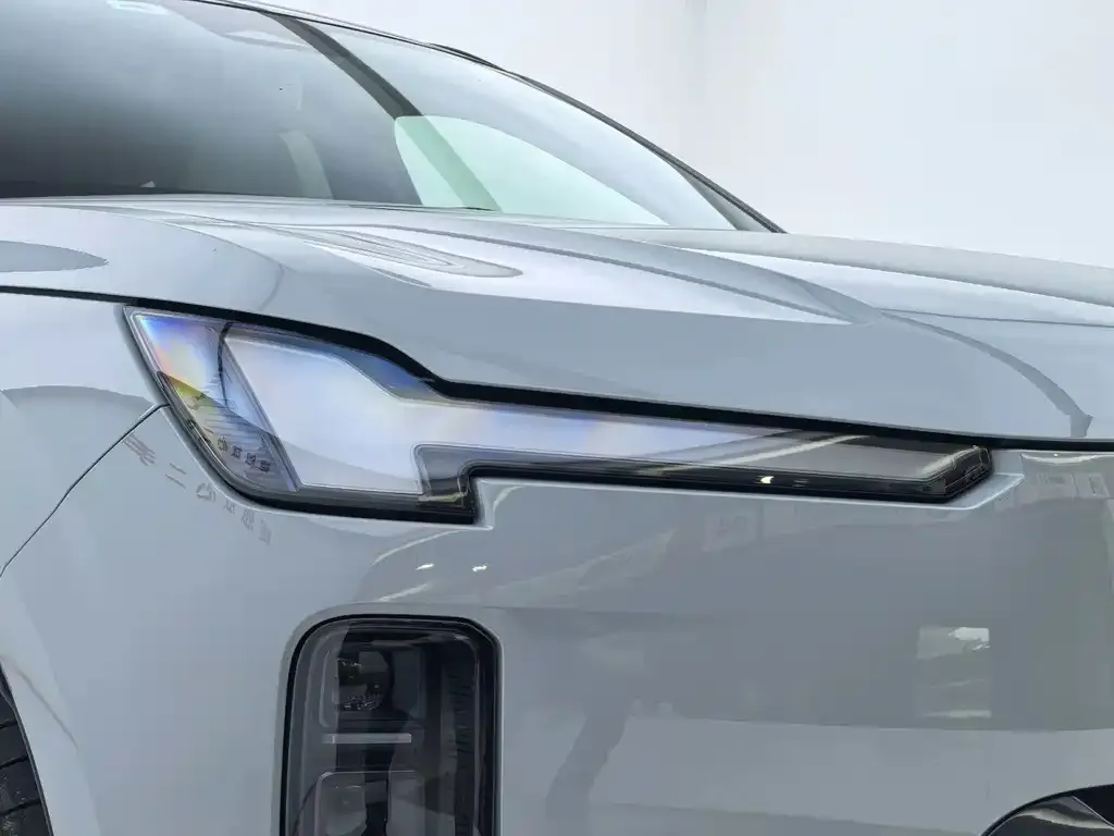 Volvo XC70 Plug-in Hybrid — фото 4