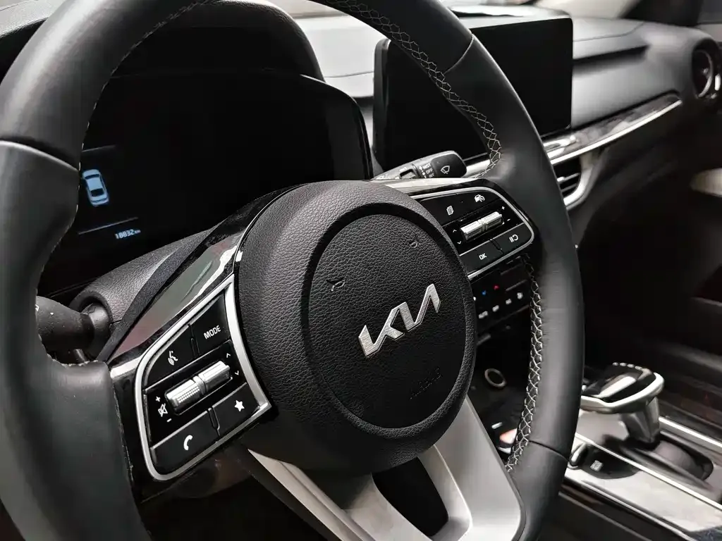 Kia K3 2023 из CN, фото 4