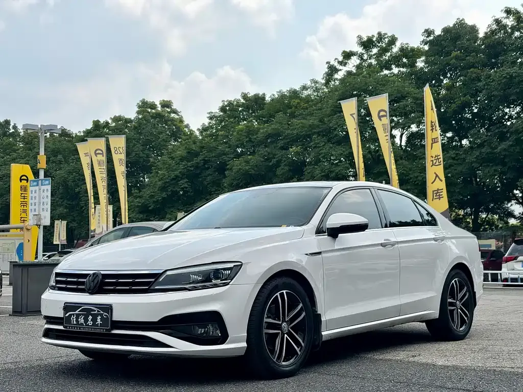 Volkswagen Lamando