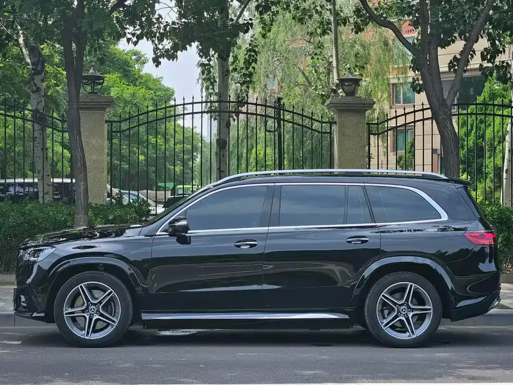 Mercedes-Benz GLS — фото 8