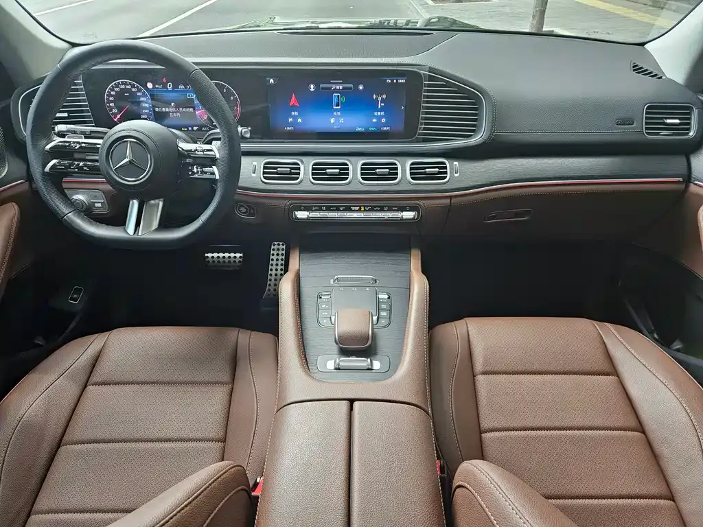Mercedes-Benz GLS — фото 7