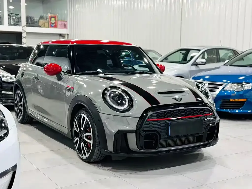 MINI JCW (John Cooper Works) — фото 1