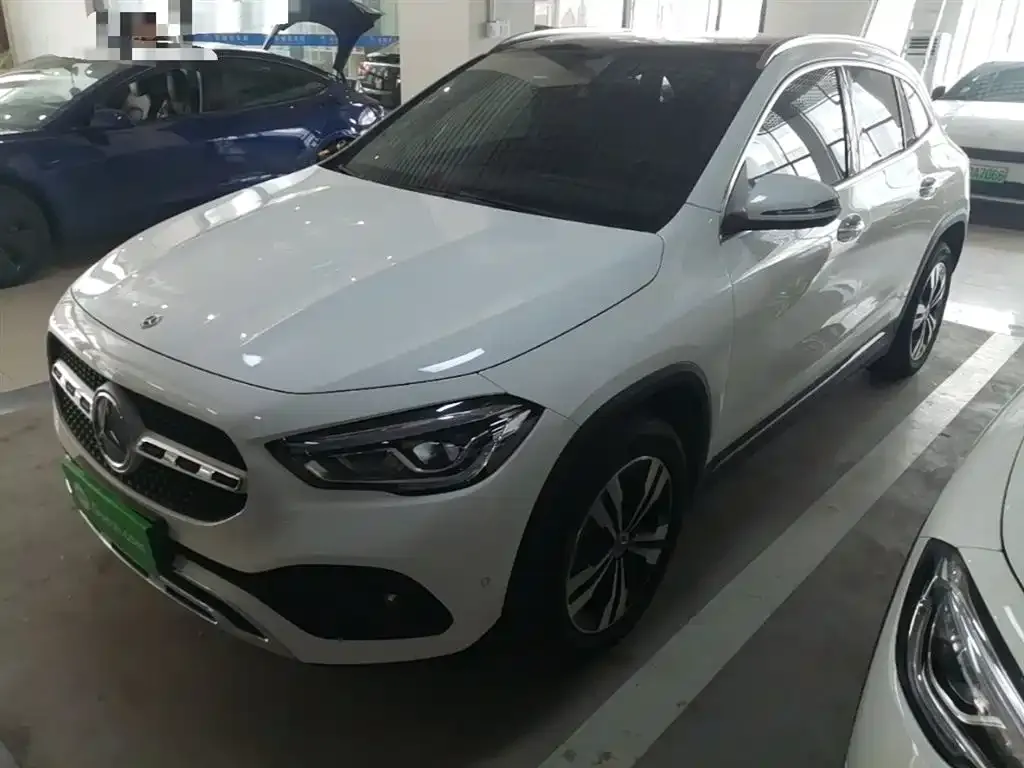 Mercedes-Benz GLA — фото 1