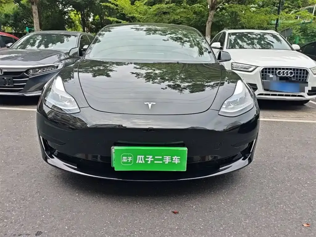 Tesla Model 3 — фото 5