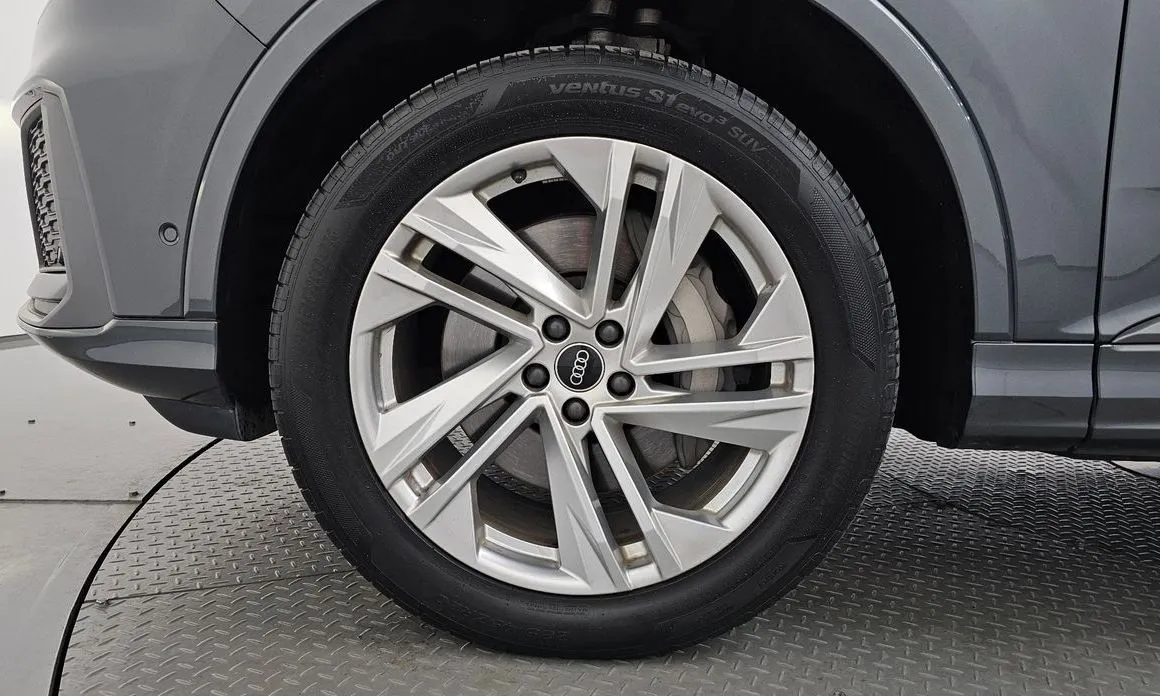 Audi Q7 2022 из KR, фото 8